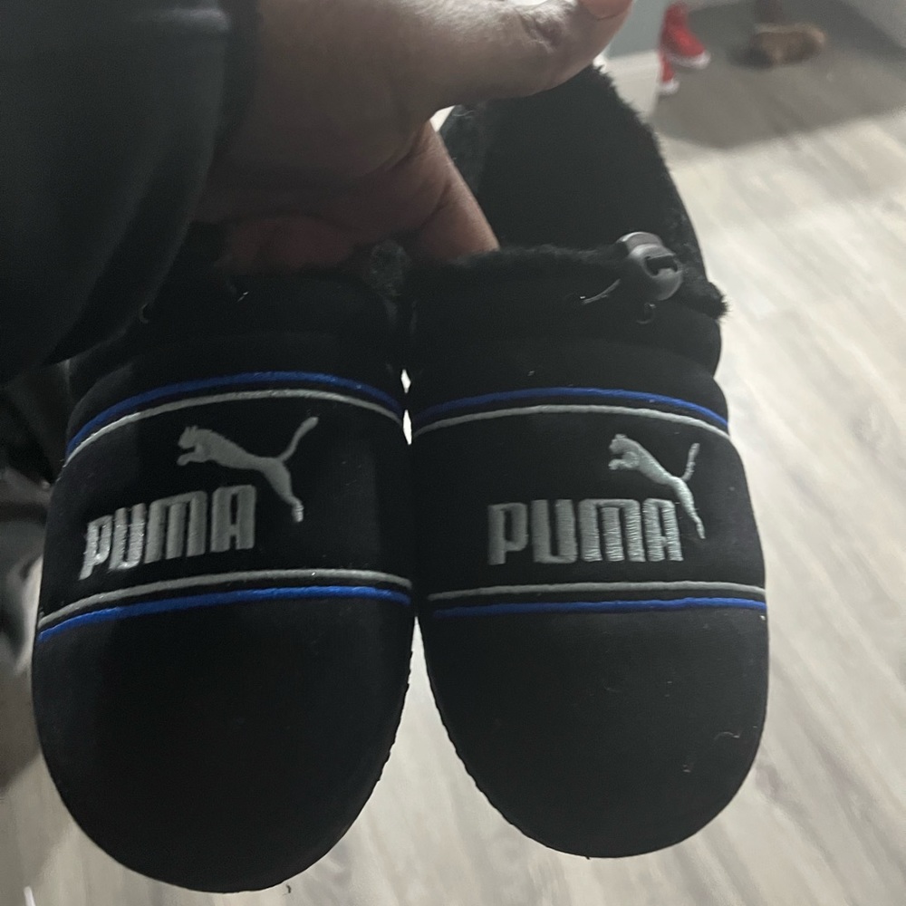 Puma slippers